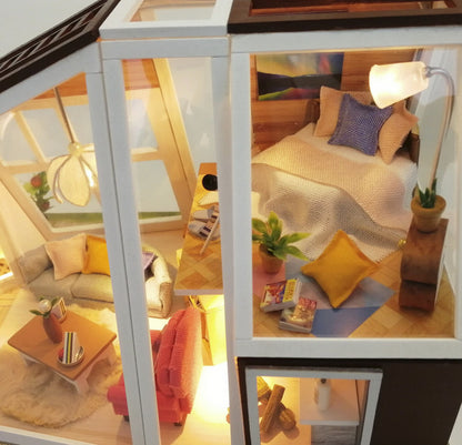 Casă de construit artizanală din lemn DIY