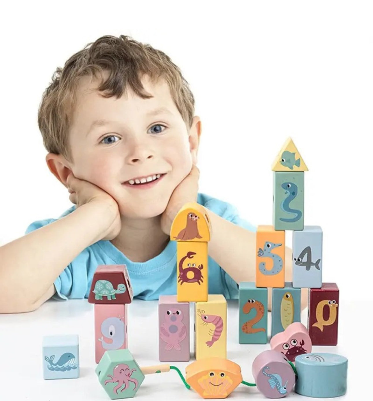 Joc Montessori 2 in 1 Cuburi, snuruit si insirat