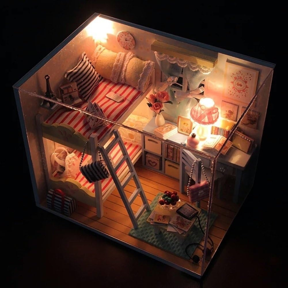 Kit Casuta DIY de asamblat pentru copii din lemn