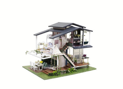 Casă din lemn  pentru copii de asamblat DIY