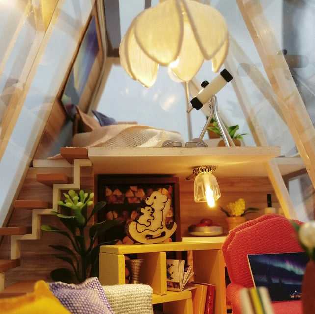 Casă de construit artizanală din lemn DIY