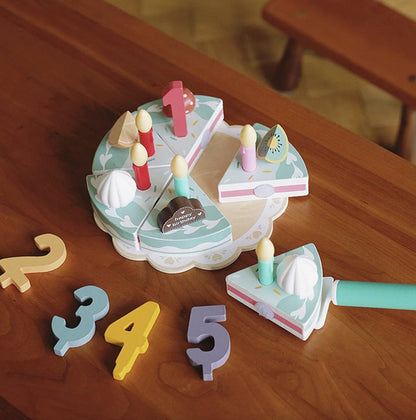 Tort de feliat din lemn - Set de joaca pentru copii cu 24 elemente, Birthday Cake