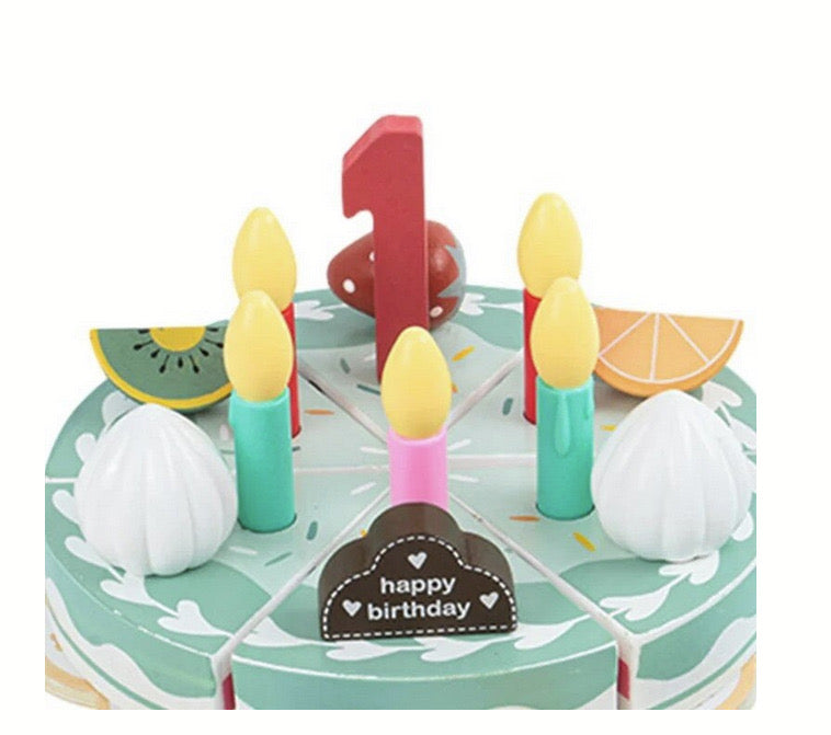 Tort de feliat din lemn - Set de joaca pentru copii cu 24 elemente, Birthday Cake
