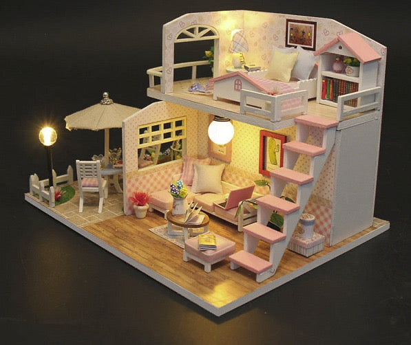 Mini căsuță de păpuși 3D